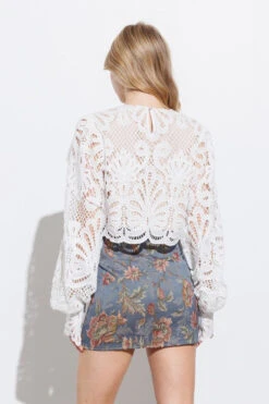 White Lace Top -Hippie Vibe Tribe Shop 10057a4e e236 480b 9651 8a709293965f 1