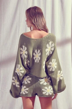 Daisy Knit Sweater And Shorts Set -Hippie Vibe Tribe Shop 12790574 0531ef80 8b13 4dc6 93a0 aa787acc73bc