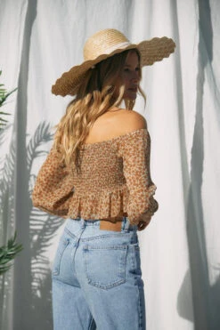 Floral Print Off-Shoulder Crop Top 7 Floral Print Off-Shoulder Crop Top -Hippie Vibe Tribe Shop 13510747 b78c7973 02ac 48f7 91c4 028890982732