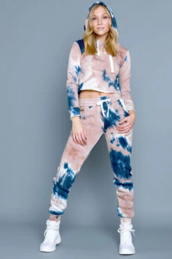 Cropped Pullover Knit Jogger Set.