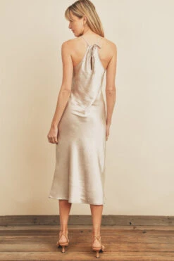 Satin Halter Maxi Dress. -Hippie Vibe Tribe Shop 14449276 6524f47d 2573 49ff 978b d6e4002e356e