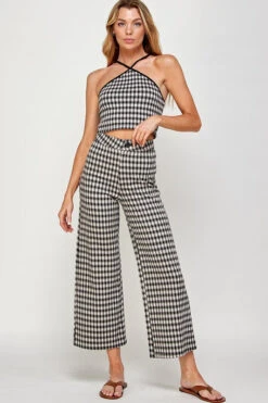 Plaid Cropped Pants And Knit Top Set.