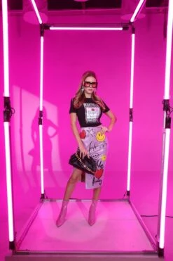 Lavender Graffiti Pencil Skirt -Hippie Vibe Tribe Shop 17327846 cd800857 d0bc 4153 8acb bef885ac553f