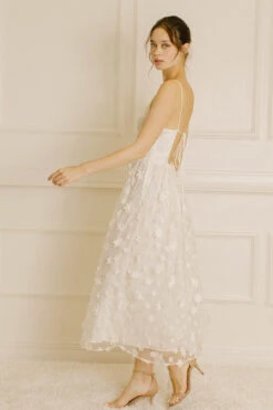 Ivory Daisy Midi-Dress -Hippie Vibe Tribe Shop 17775166 72006bbd f4e6 4094 b6aa eb412953d73e 2